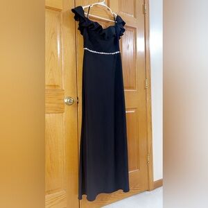 Women’s Formal Dress Size 10 MSK Black Ruffled Off Shoulder Beaded Waistline
